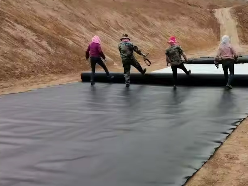 สายการผลิตแผ่นกันซึม HDPE ของ JWELL